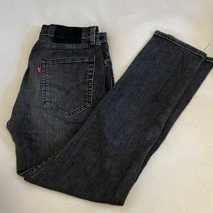 Levi’s black jeans